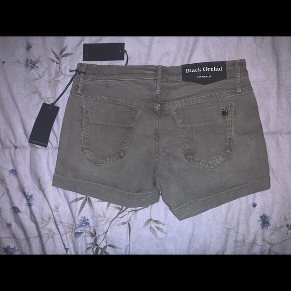BLACK ORCHID X REVOLVE Shorts. Fall in Line Size 26 - Picture 2 of 6